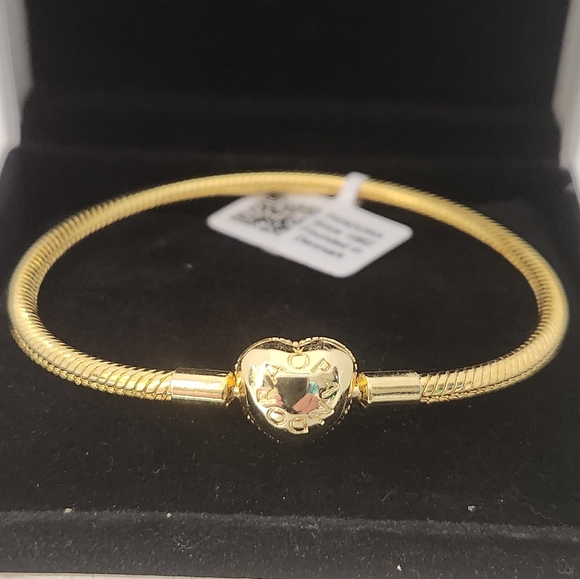 Pandora Moments 14k Golden Plated Snake Chain Charm Bracelet For Women's 7.5 in - Picture 5 of 7